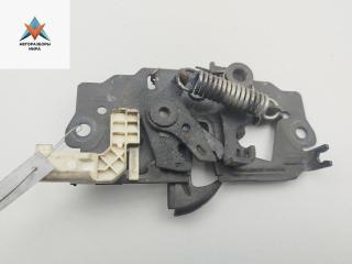 замок капота Ford Focus 3 поколение 2013, 1.0 л., бензин, МКПП, чёрный, хетчбэк 5 дв.
