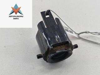 кронштейн (крепление) Ford Mondeo 3 поколение 2002, 2.0 л., бензин, МКПП, чёрный, хетчбэк 5 дв., 1036025952