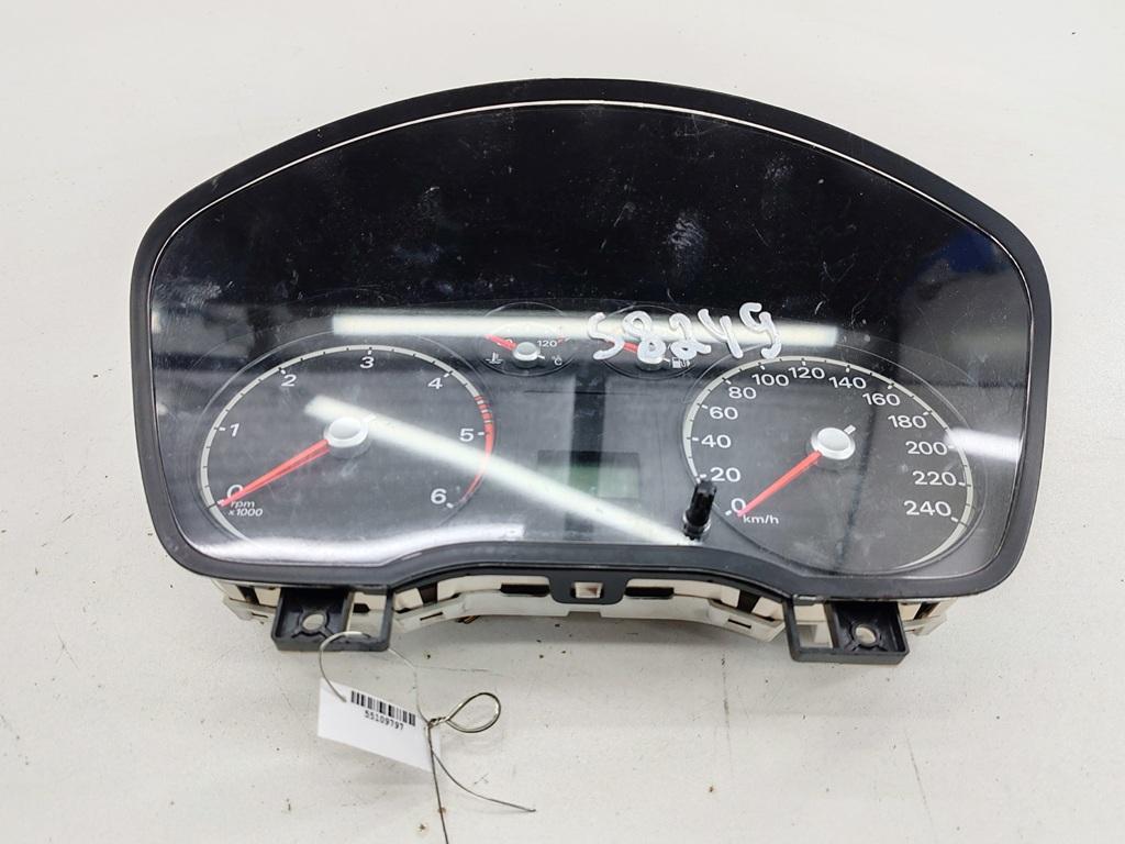 приборная панель Ford Focus 2 поколение 2006, 1.6 л., дизель, МКПП, синий, универсал, 4M5T10849CM - фото №1