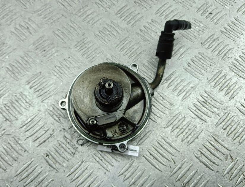 насос вакуумный Mercedes-Benz A W168 2000, 1.7 л., дизель, МКПП, серый, хетчбэк 5 дв., 6682300165