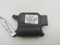 моторчик заслонки печки Volkswagen Passat B6 2006, 2.0 л., дизель, МКПП, серый, универсал, 3C0907511D - фото №2
