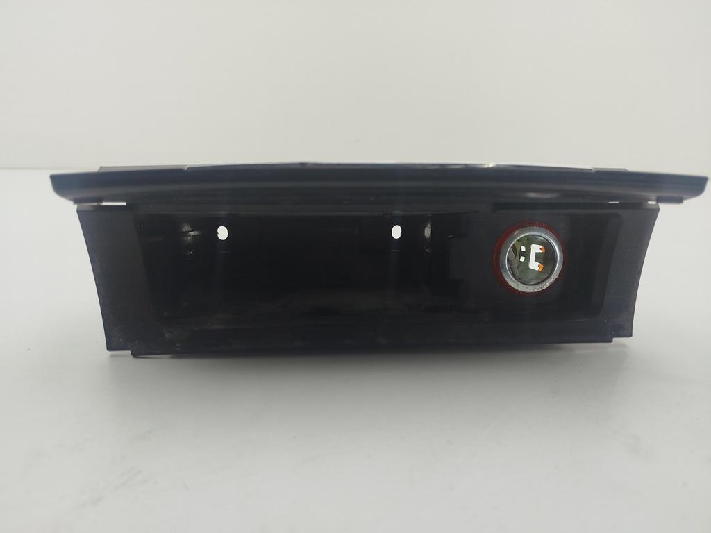 пепельница Volkswagen Passat B6 2006, 2.0 л., дизель, МКПП, серый, универсал, 3C0863284A