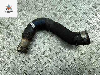 патрубок интеркулера Volkswagen Touareg 1 поколение 2005, 2.5 л., дизель, АКПП, чёрный, внедорожник 5 дв., 7L6145822B