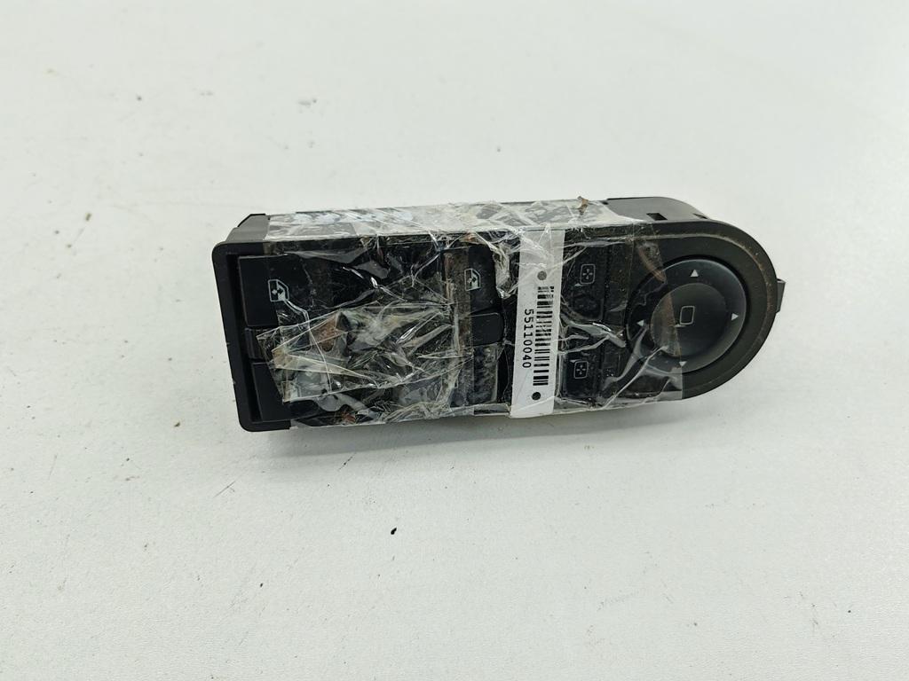блок управления стеклоподъемниками Opel Zafira B 2005, 1.8 л., бензин, МКПП, чёрный, минивэн, 13209204