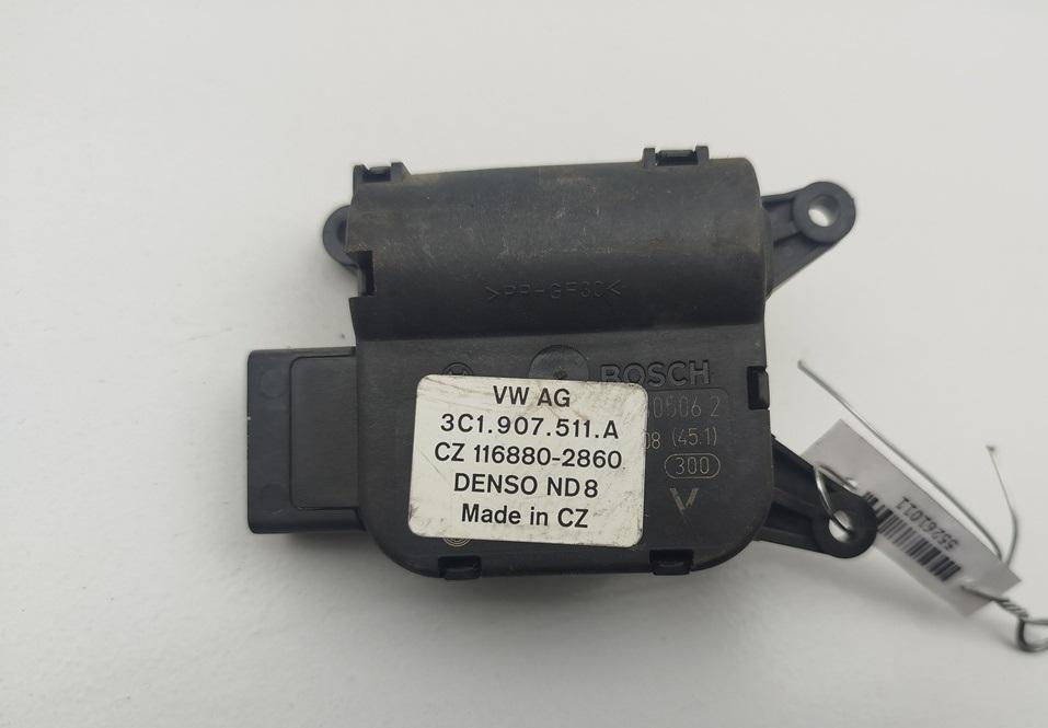 моторчик заслонки печки Volkswagen Passat B6 2006, 2.0 л., дизель, МКПП, серый, универсал, 3C1907511A