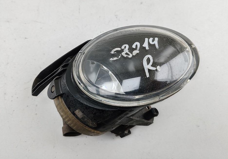 фара противотуманная правая Volkswagen Passat B6 2006, 2.0 л., дизель, МКПП, серый, универсал, 27129400