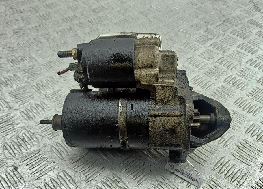 стартер Volkswagen Passat B5 1999, 1.6 л., бензин, МКПП, серый, универсал, 0001107068, 058911023B - фото №1