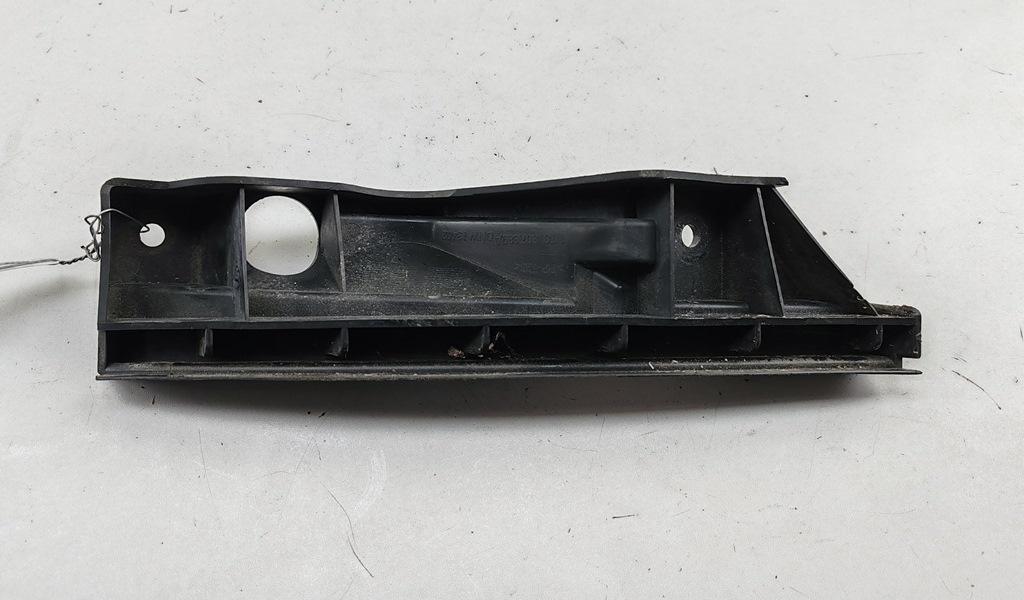 крепление фары левой Volkswagen Touran 2004, 2.0 л., дизель, МКПП, серый, минивэн, 1T0807889A