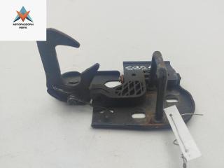 ответная часть (скоба) замка двери Volkswagen Passat B6 2006, 2.0 л., дизель, МКПП, серый, универсал, 3C0823480