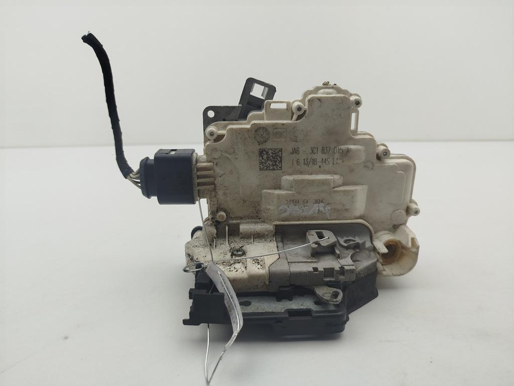 замок двери передней левой Volkswagen Passat B6 2006, 2.0 л., дизель, МКПП, серый, универсал, 3C1837015A
