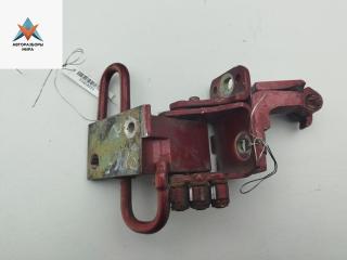 петля двери Volkswagen Passat B5 1998, красный, универсал, 4B0831412A