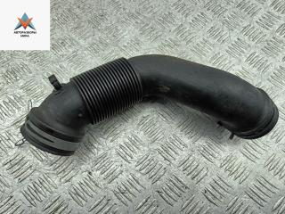 патрубок воздушного фильтра Volkswagen Caddy 3 поколение 2005, 2.0 л., дизель, 1K0129684A