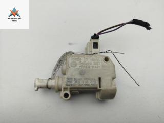 замок лючка топливного бака Volkswagen Passat B6 2006, 2.0 л., дизель, МКПП, серый, универсал, 3C0810773