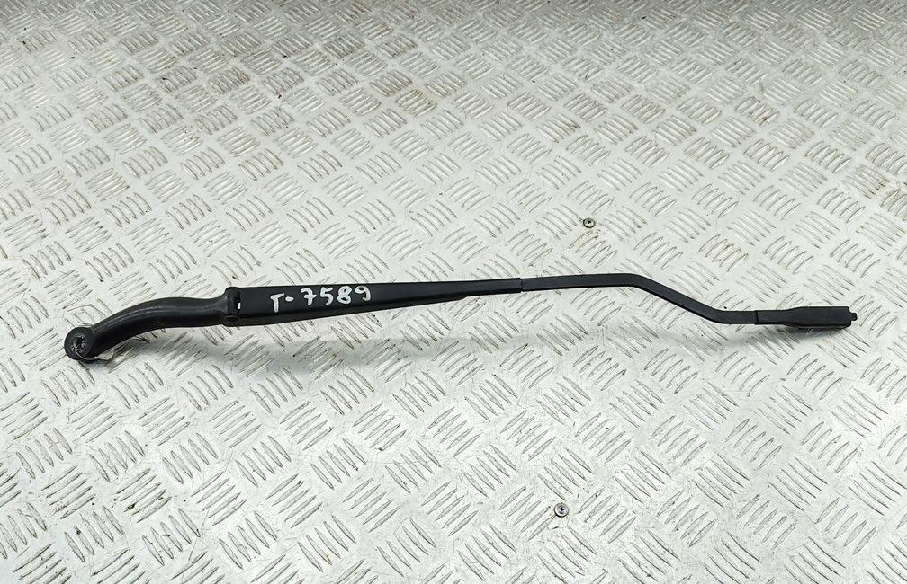 Щеткодержатель (поводок стеклоочистителя) передний Peugeot 307 1 поколение 2004, 2.0 л., бензин, МКПП, серый, кабриолет, 9642798680 - фото №1