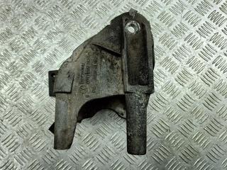 кронштейн двигателя Volkswagen Touareg 2005, 2.5 л., дизель, АКПП, чёрный, внедорожник 5 дв., 070199308A