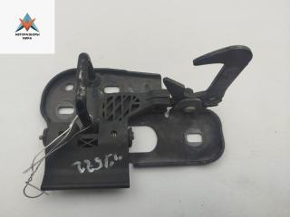ответная часть (скоба) замка двери Volkswagen Touran 1 поколение 2004, 2.0 л., дизель, МКПП, серый, минивэн, 1T0823480A