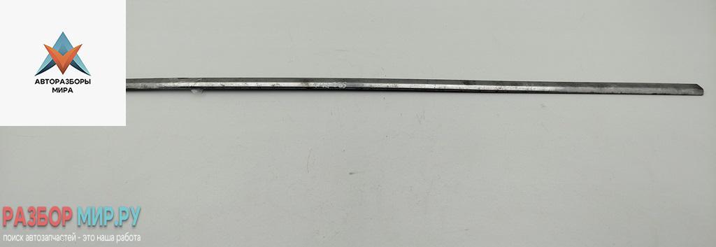молдинг двери передней правой Volkswagen Passat B6 2006, 2.0 л., дизель, МКПП, серый, универсал, 3C0853516A - фото №1