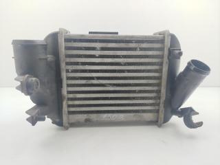 радиатор интеркулера Audi A4 B7 2005, 2.5 л., дизель, МКПП, синий, универсал, 8E0145805P