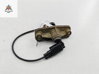 Личинка замка багажника Ford Mondeo 3 поколение 2002, 2.0 л., бензин, МКПП, чёрный, хетчбэк 5 дв., UR202803A