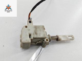 активатор замка багажника Volkswagen Sharan 1 поколение [2-й рестайлинг] 2007, 1.9 л., дизель, МКПП, чёрный, минивэн, 7M0862159