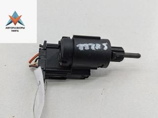 Датчик (включатель) стоп-сигнала Volkswagen Sharan 1 поколение [2-й рестайлинг] 2004, 2.8 л., бензин, МКПП, чёрный, минивэн, 1J0945511D