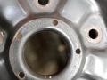 диск штампованный Ford Transit 7 поколение 2006, 2.0 л., дизель, МКПП, белый, микроавтобус - фото №2