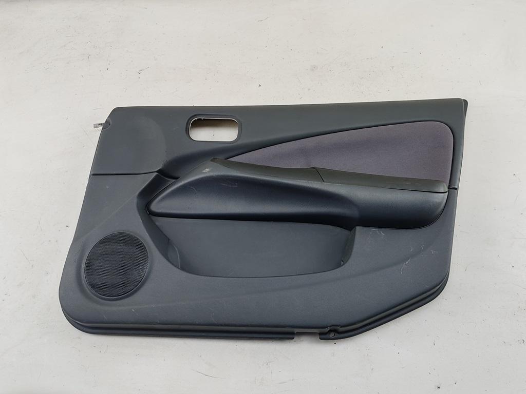 обшивка двери передняя правая Nissan Almera N16 2003, 1.5 л., бензин, МКПП, красный, хетчбэк 5 дв.