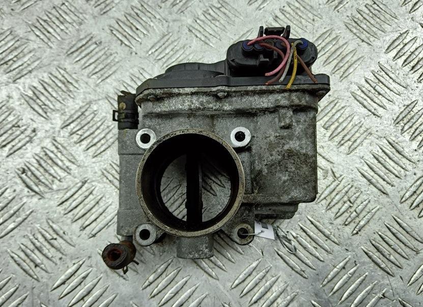 заслонка дроссельная Mazda 5 2008, 2.0 л., дизель, МКПП, серый, минивэн, RF7J136B0D