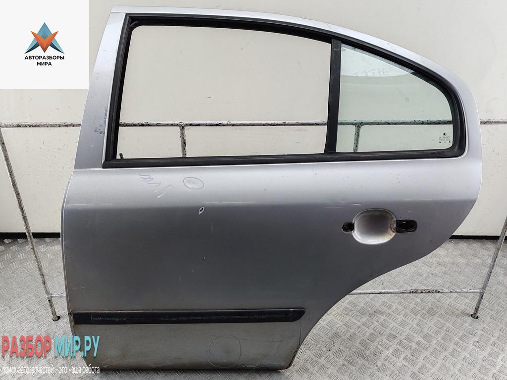 дверь сдвижная Skoda Octavia mk1 (A4 1U) 2000, серый, хетчбэк 5 дв., 1U4833051 - фото №1
