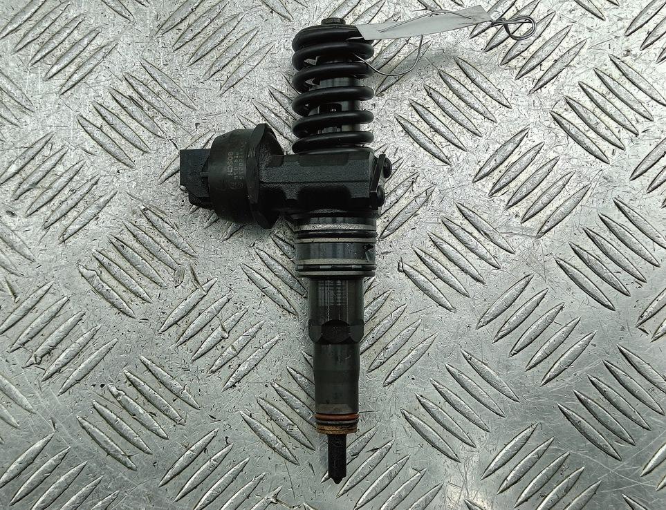 форсунка Volkswagen Golf-4 2004, 1.9 л., дизель, МКПП, серый, универсал, 038130073AG, 0414720215