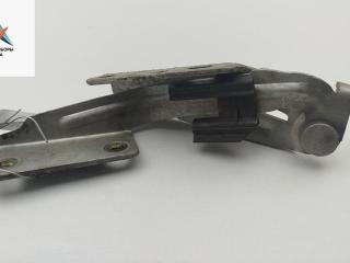 петля капота левая Ford Focus 1 поколение 2000, серый, универсал, XS4116801AF