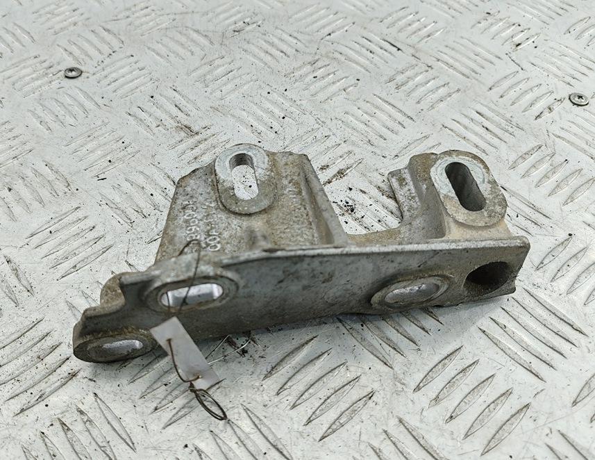 кронштейн двигателя Volkswagen Sharan 2004, 2.8 л., бензин, МКПП, чёрный, минивэн, 7M3199800A