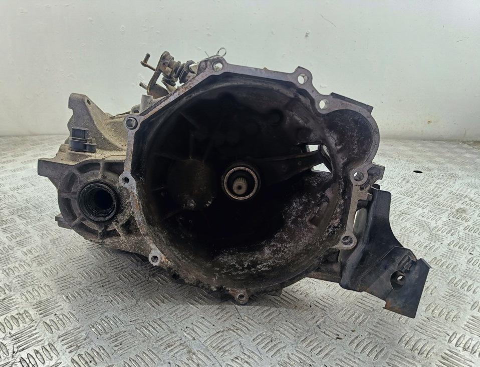 МКПП Mitsubishi Outlander (CU) 2004, 2.0 л., бензин, МКПП, чёрный, внедорожник 5 дв., F5M422Y4B1