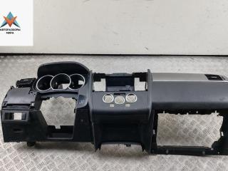 панель передняя салона (торпедо) Nissan Tiida C11 [рестайлинг] 2010, 1.6 л., бензин, МКПП, белый, хетчбэк 5 дв., 68200EL002