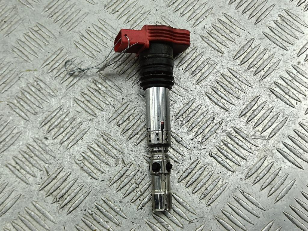 катушка зажигания Audi A4 B6 2004, 2.0 л., бензин, МКПП, чёрный, универсал, FEZ1016 - фото №1