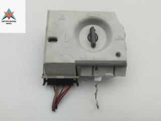 панель заднего левого фонаря Audi 80 8A/B3 1989, 1.8 л., бензин, МКПП, серый, седан