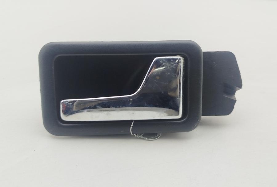 ручка внутренняя передняя правая Audi 80 8A/B3 1989, 1.8 л., бензин, МКПП, серый, седан, 893837020 - фото №1