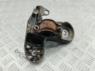 кронштейн (крепление) Audi A4 B6 2004, 2.0 л., бензин, МКПП, чёрный, универсал, 8E0199351