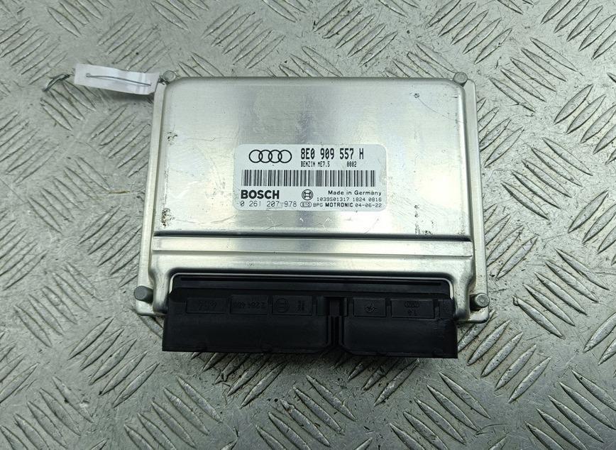 ЭБУ Audi A4 B6 2004, 2.0 л., бензин, МКПП, чёрный, универсал, 8E0909557H, 0261207978