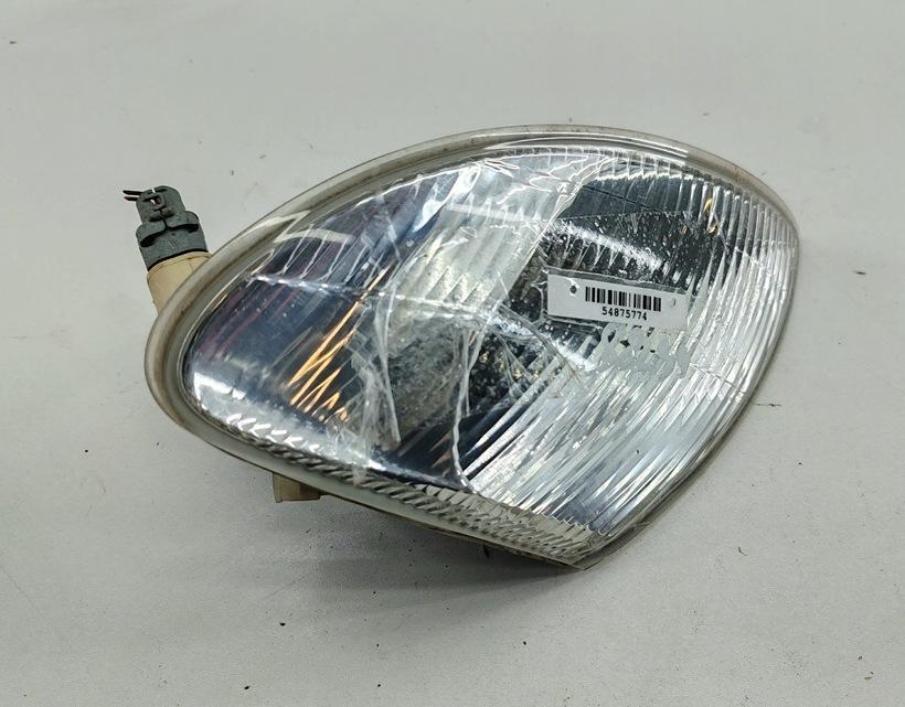 Поворотник (указатель поворота) левый Renault Scenic I 1998, 2.0 л., бензин, АКПП, зелёный, минивэн, 7700831466
