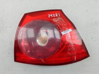 фонарь задний правый Volkswagen Golf-5 2004, 2.0 л., дизель, МКПП, чёрный, хетчбэк 5 дв., 1K6945096G