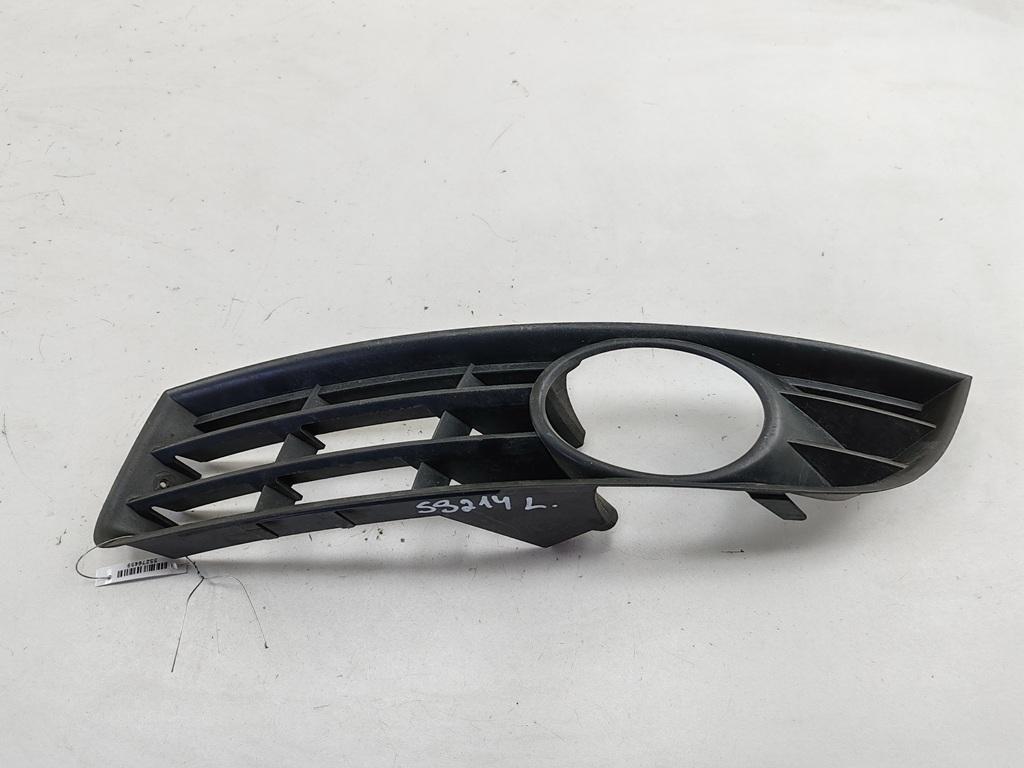 рамка фары противотуманной левой Volkswagen Passat B6 2006, 2.0 л., дизель, МКПП, серый, универсал, 3C0853665A