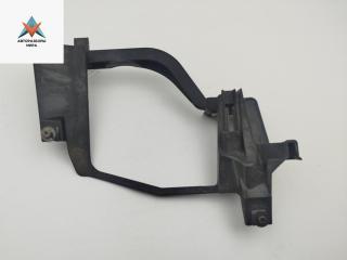 крепление фары правой BMW 5 серия E60/E61 2005, 2.5 л., бензин, АКПП, чёрный, седан, 15873800