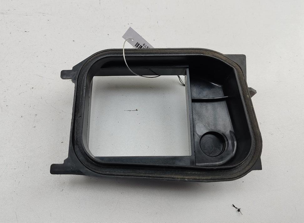 крышка фары Volkswagen Passat B6 2006, 2.0 л., дизель, МКПП, серый, универсал, 3C0941607G