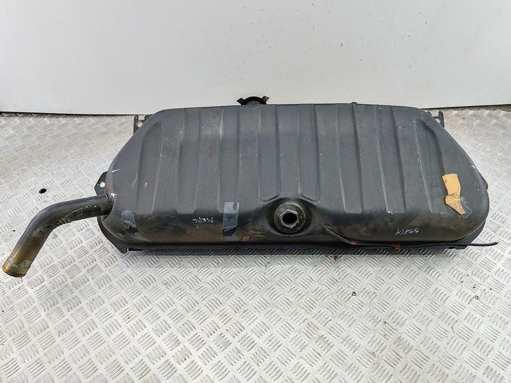 бак топливный Mercedes-Benz W124 1985, 2.3 л., бензин, АКПП, коричневый, седан