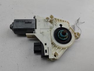 моторчик стеклоподъемника передний правый Audi A6 4F/C6 2006, 2.7 л., дизель, МКПП, чёрный, универсал, 4F0959802D