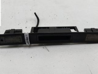 накладка подсветки номера Audi A4 B7 2007, 2.0 л., дизель, МКПП, чёрный, универсал, 8P4827574