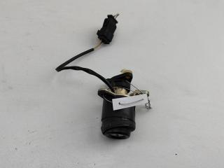 кнопка открытия багажника Audi 80 B4 1994, 1.6 л., бензин, МКПП, синий, универсал