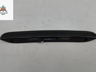 накладка подсветки номера Chrysler Voyager 5 поколение 2007, 2.4 л., бензин, МКПП, чёрный, минивэн, SR5682