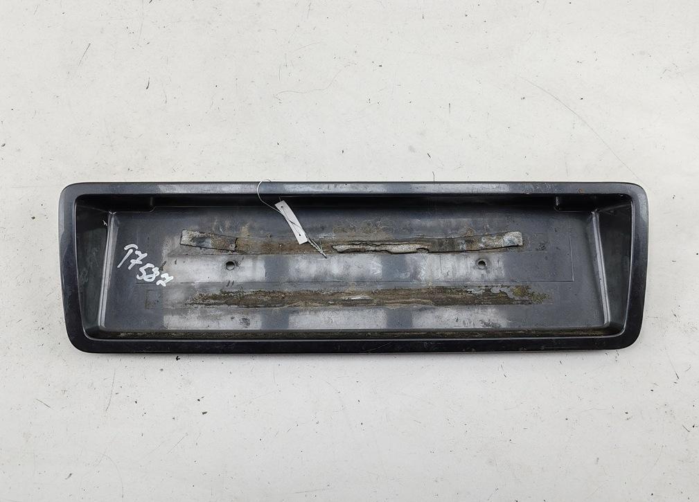 бленда Audi A8 D2 2000, 3.7 л., бензин, АКПП, серый, седан, 4D0853465B